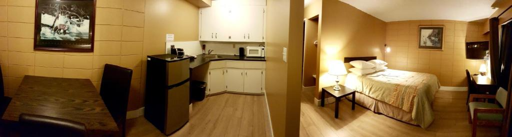 Oceanfront Full Kitchen Suite with Private Balcony 2 Queen - Photo 38